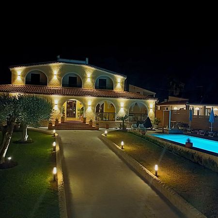 Villa Sunset B&B/Apartments Fontane Bianche Exteriör bild